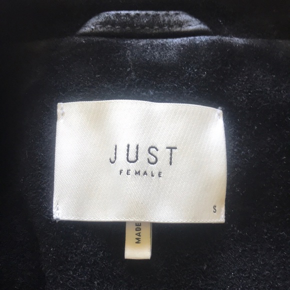 100% SOFT COW LEATHER BLACK MOTO JACKET - Picture 2 of 5